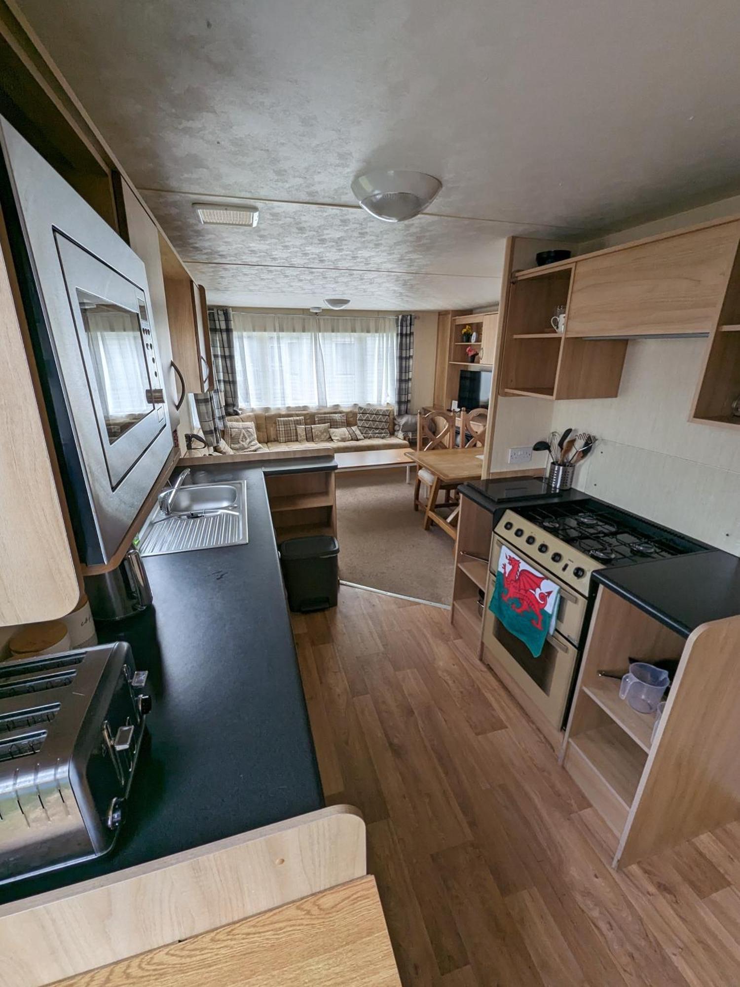 3 Bedroom Caravan, Sleeps 8 Lyons Lido Beach Prestatyn Esterno foto