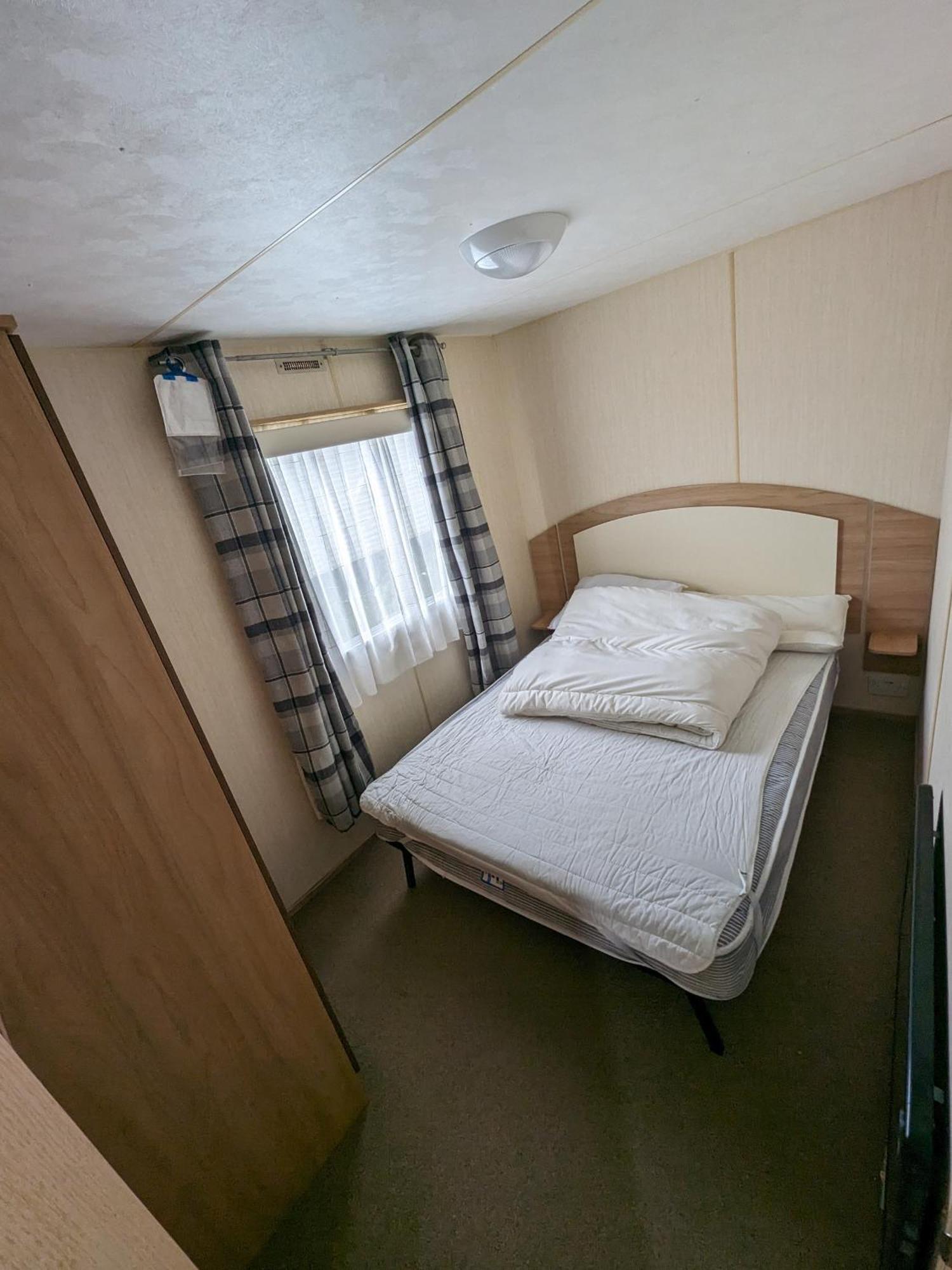 3 Bedroom Caravan, Sleeps 8 Lyons Lido Beach Prestatyn Esterno foto